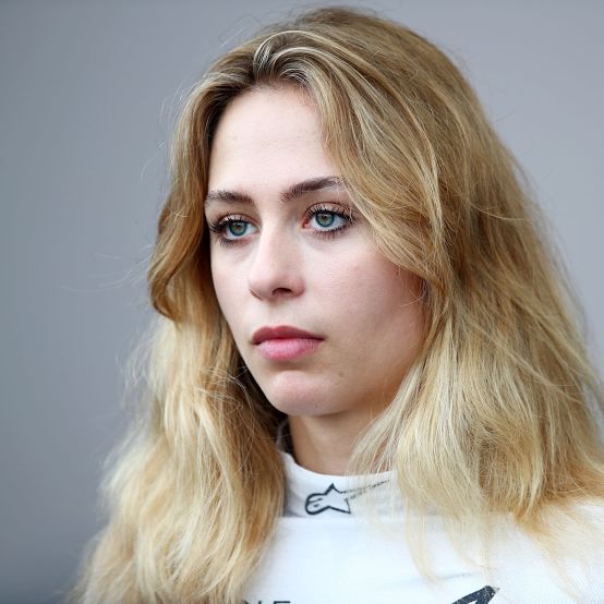 Sophia Floersch Blank Meme Template