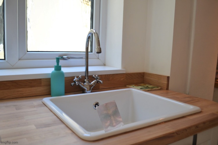 SCP-987-J Blank Meme Template