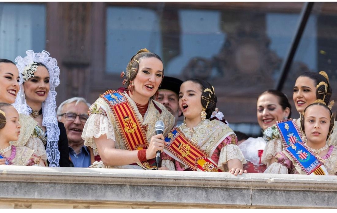 Fallera Blank Meme Template