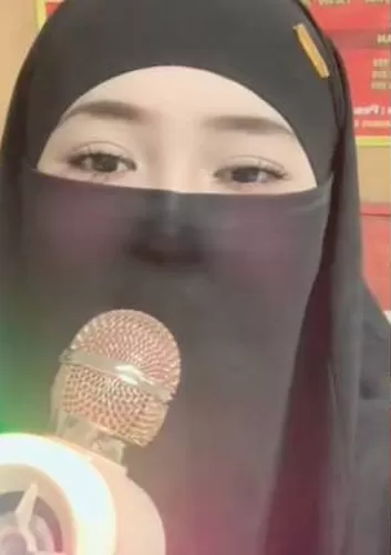 Bu Soleh Blank Meme Template