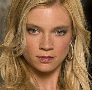 Amy Smart Blank Meme Template