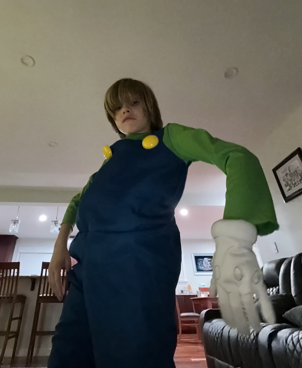 Weird Luigi Blank Meme Template