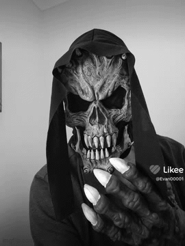 Halloween night | image tagged in gifs,viral meme,meme review | made w/ Imgflip video-to-gif maker