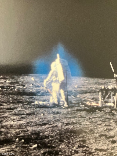 This guy has visible aura, Virgil ahh astronaut | image tagged in devil may cry | made w/ Imgflip meme maker