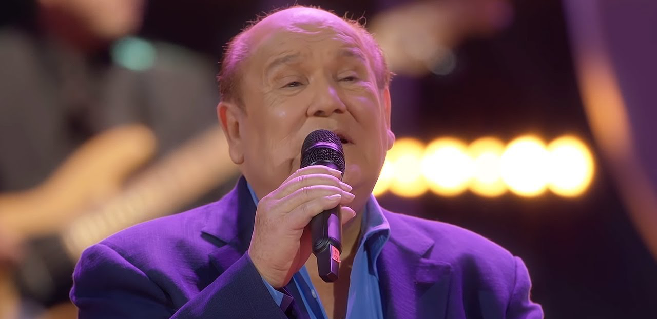 La niña está triste Blank Meme Template