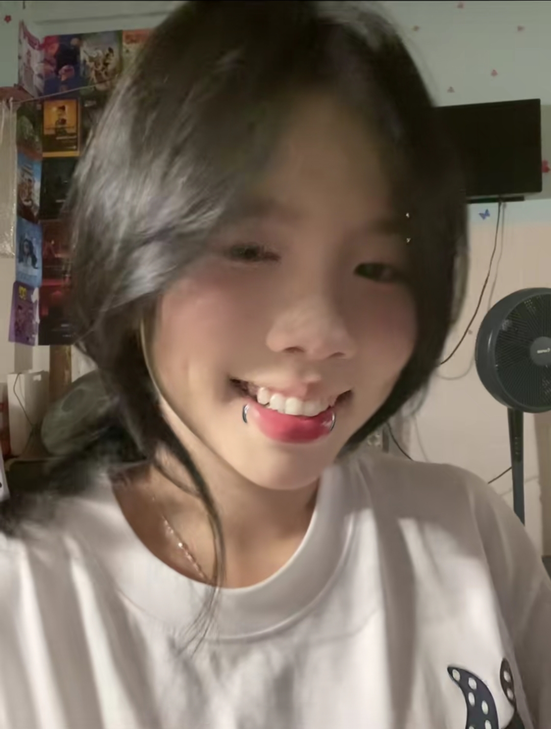 Tran Blank Meme Template