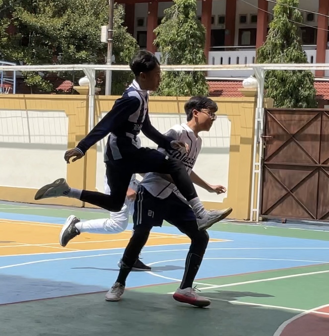 Haidar cap kaki tiga Blank Meme Template