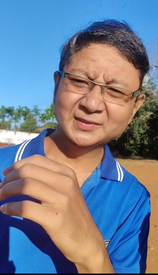 Simple onge sila Blank Meme Template