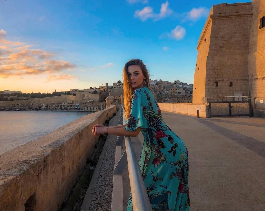 Tall & Lovely East Slavic Girl From Dubai Blank Meme Template