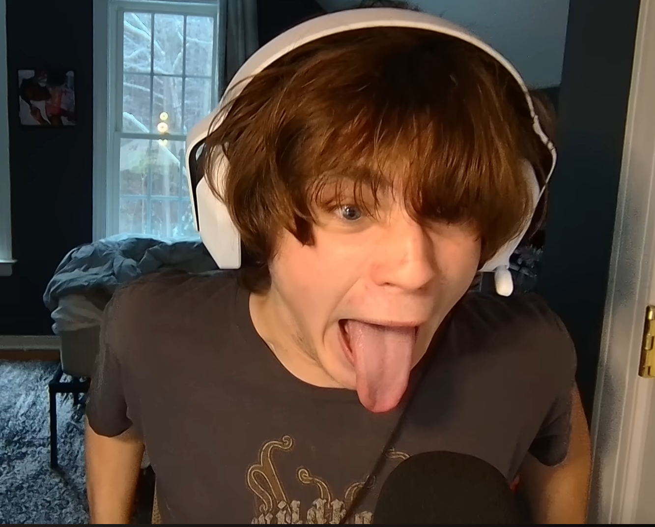 edmondx Blank Meme Template