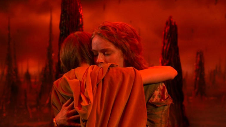 Max an Holly Blank Meme Template