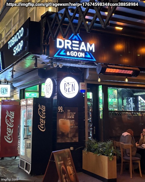 @es, mewo, cheez | https://imgflip.com/gif/agewxm?nerp=1767459834#com38858984 | image tagged in dream and goon | made w/ Imgflip meme maker