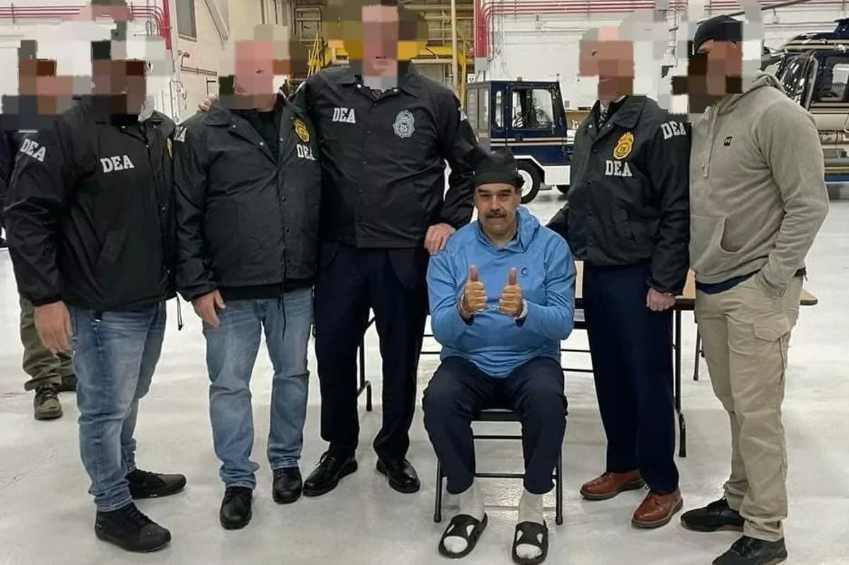 Maduro Thumbs Up Blank Meme Template