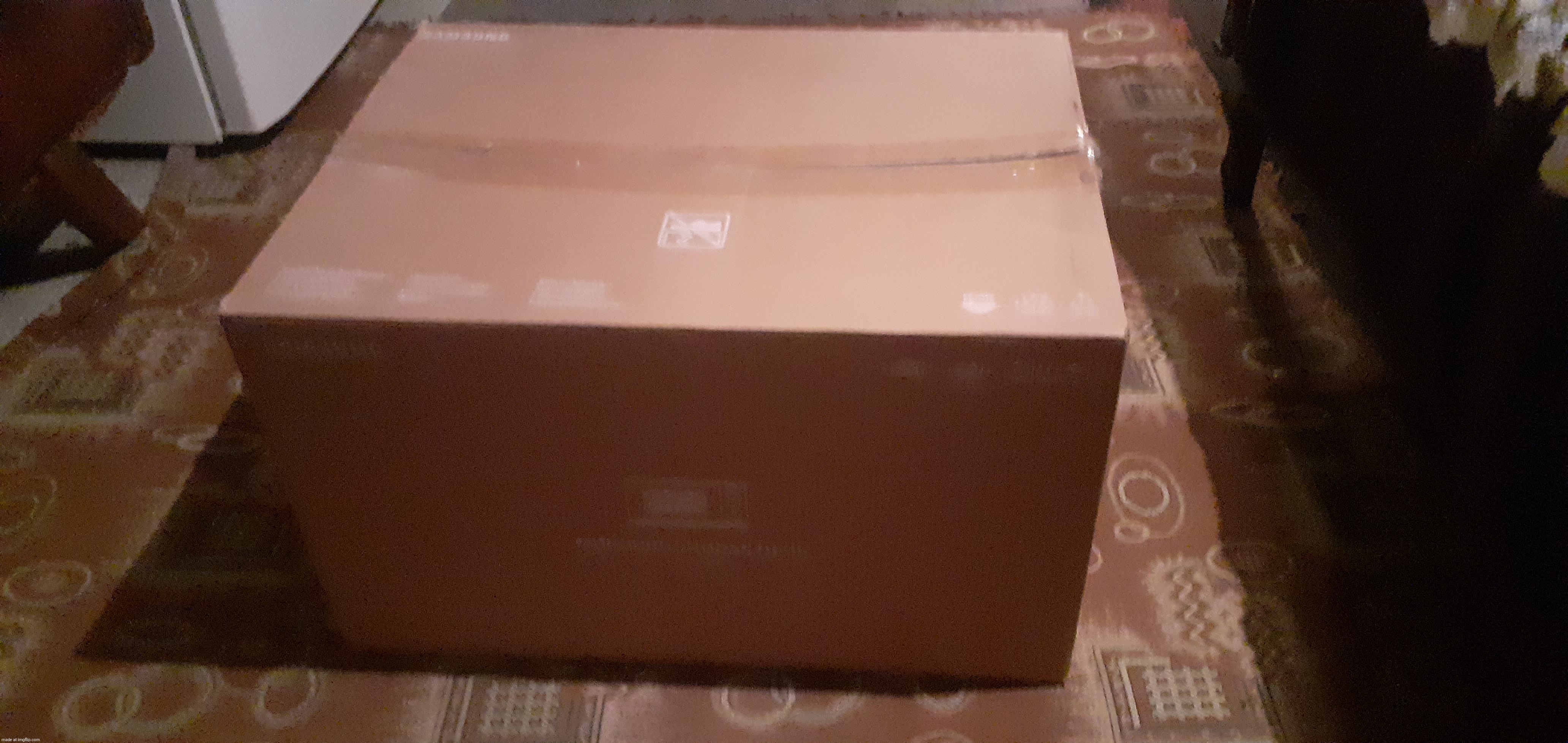 I Got HUGE Box From Microwave Samsung MW4000D | image tagged in finally,box | made w/ Imgflip meme maker