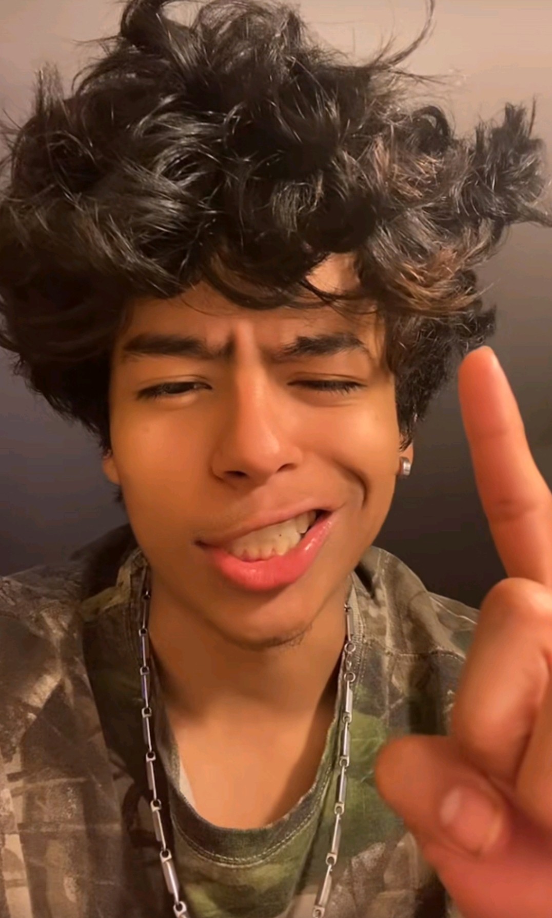 Smarty-pants Blank Meme Template