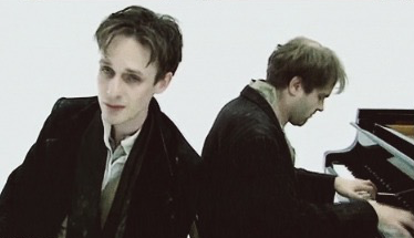 Täuschung Blank Meme Template