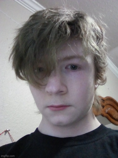 This is the first time in a long time where I look decent :> | made w/ Imgflip meme maker