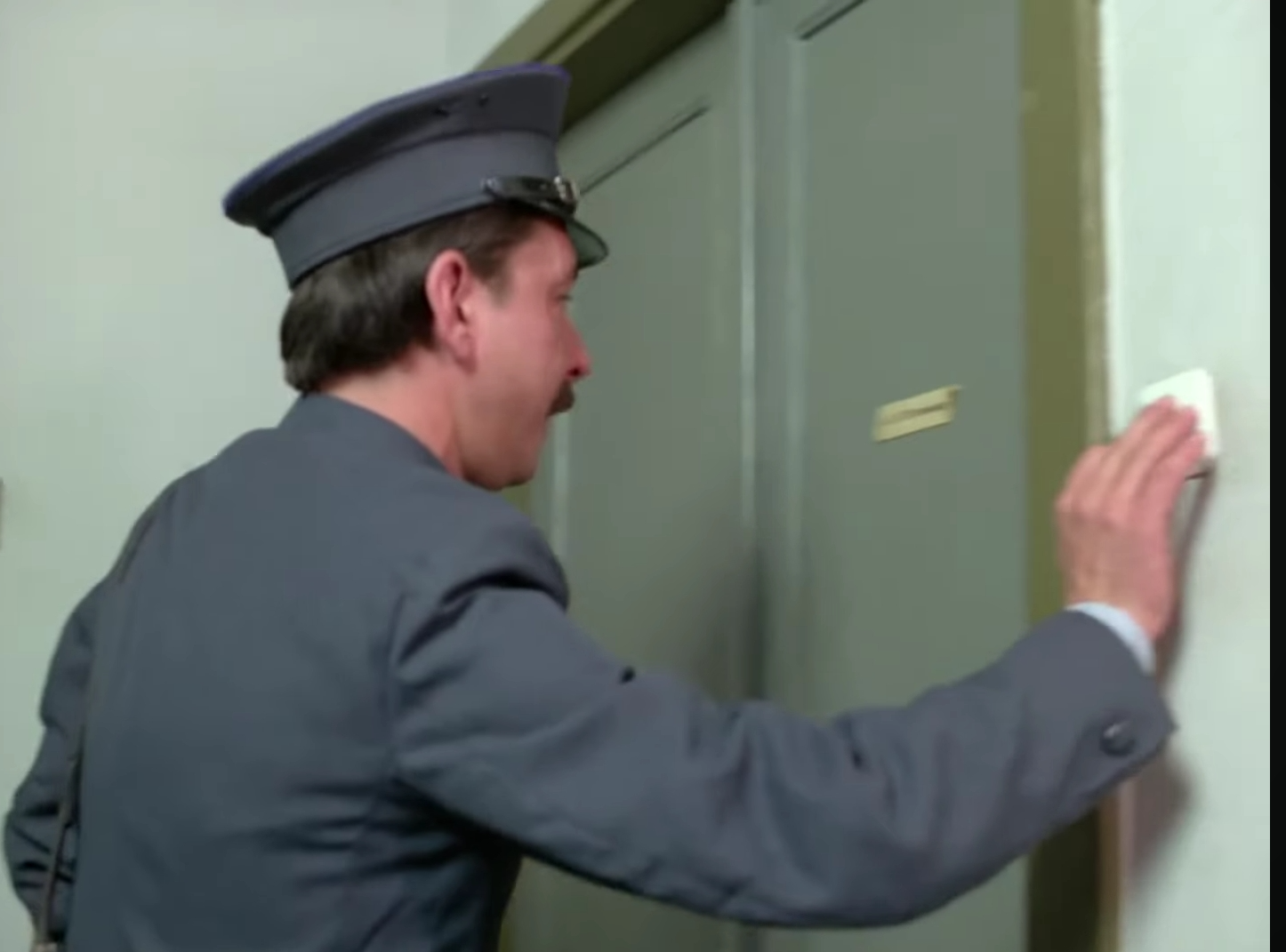 Listonosz Blank Meme Template