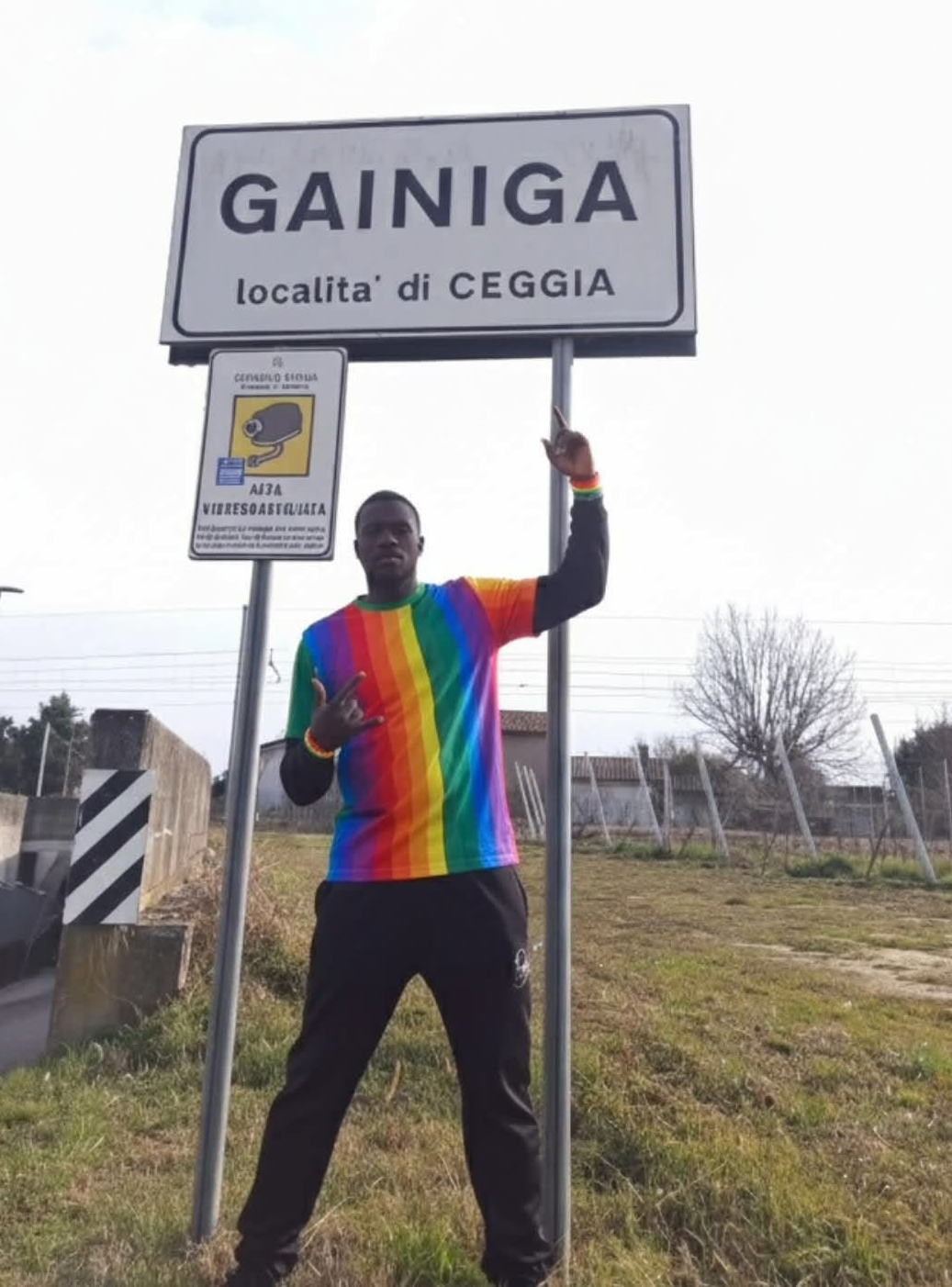 gainiga Blank Meme Template