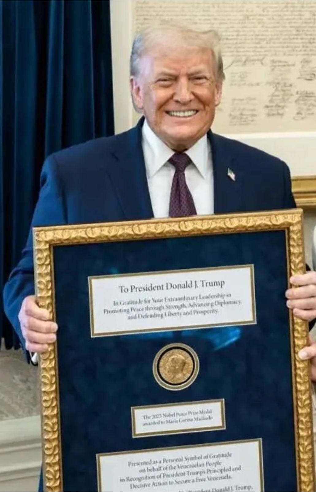 Look mom Blank Meme Template