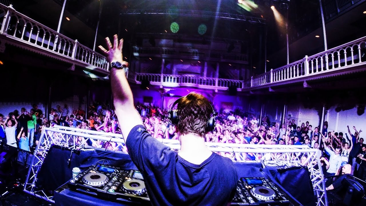 DJ Wait for iiiiiiit Blank Meme Template