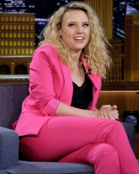 Kate McKinnon on The Tonight Show Starring Jimmy Fallon Blank Meme Template