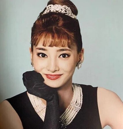 Xing Lantong Blank Meme Template