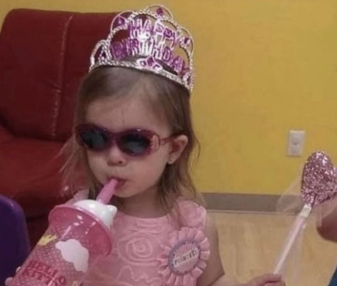 I'm the Queen Blank Meme Template