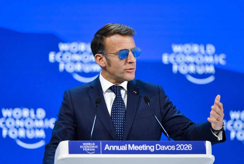 MacronForSure Blank Meme Template