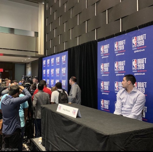 You vs the popular kid | image tagged in you vs the popular kid | made w/ Imgflip meme maker