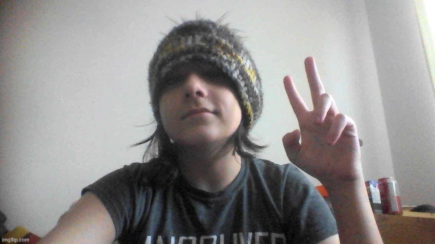 helo | made w/ Imgflip meme maker