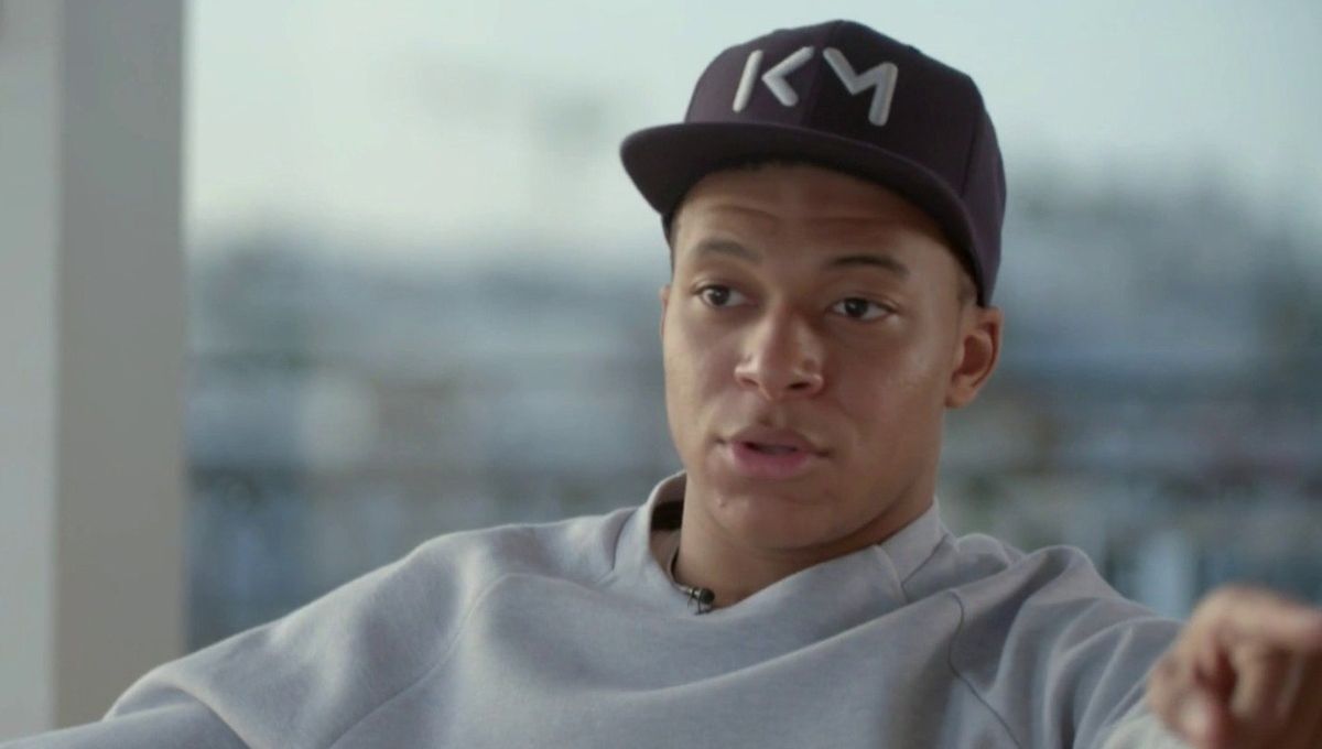 T'es pas content ? Triplé Blank Meme Template