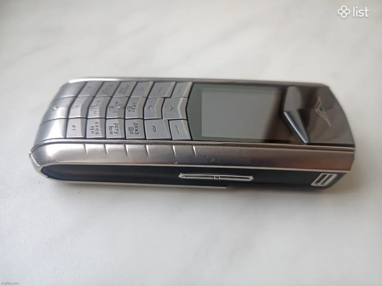 Vertu Ascent (Source: List.am *Armenian Ebay.com*) | image tagged in vertu ascent,luxury,phone,vertu | made w/ Imgflip meme maker