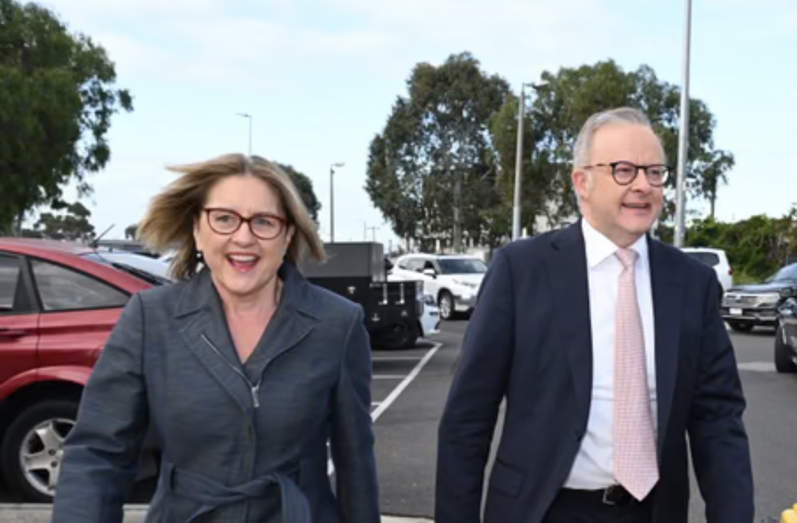 Labour Bust Blank Meme Template