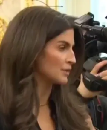 Trump Snaps Blank Meme Template