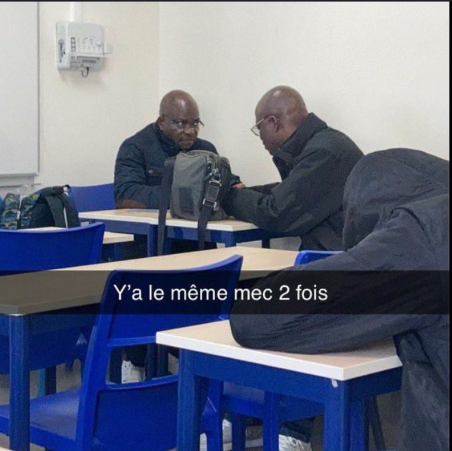 High Quality Y’a le même mec 2 fois Blank Meme Template