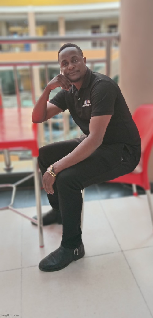 Duke Platnumz | image tagged in duke nukem | made w/ Imgflip meme maker