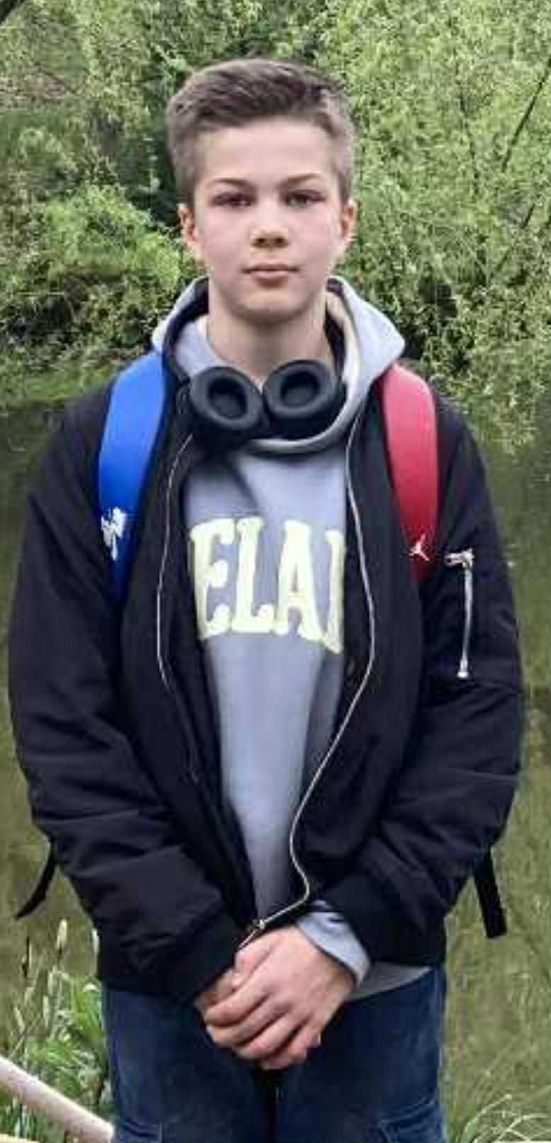 Sybau Artúr Blank Meme Template