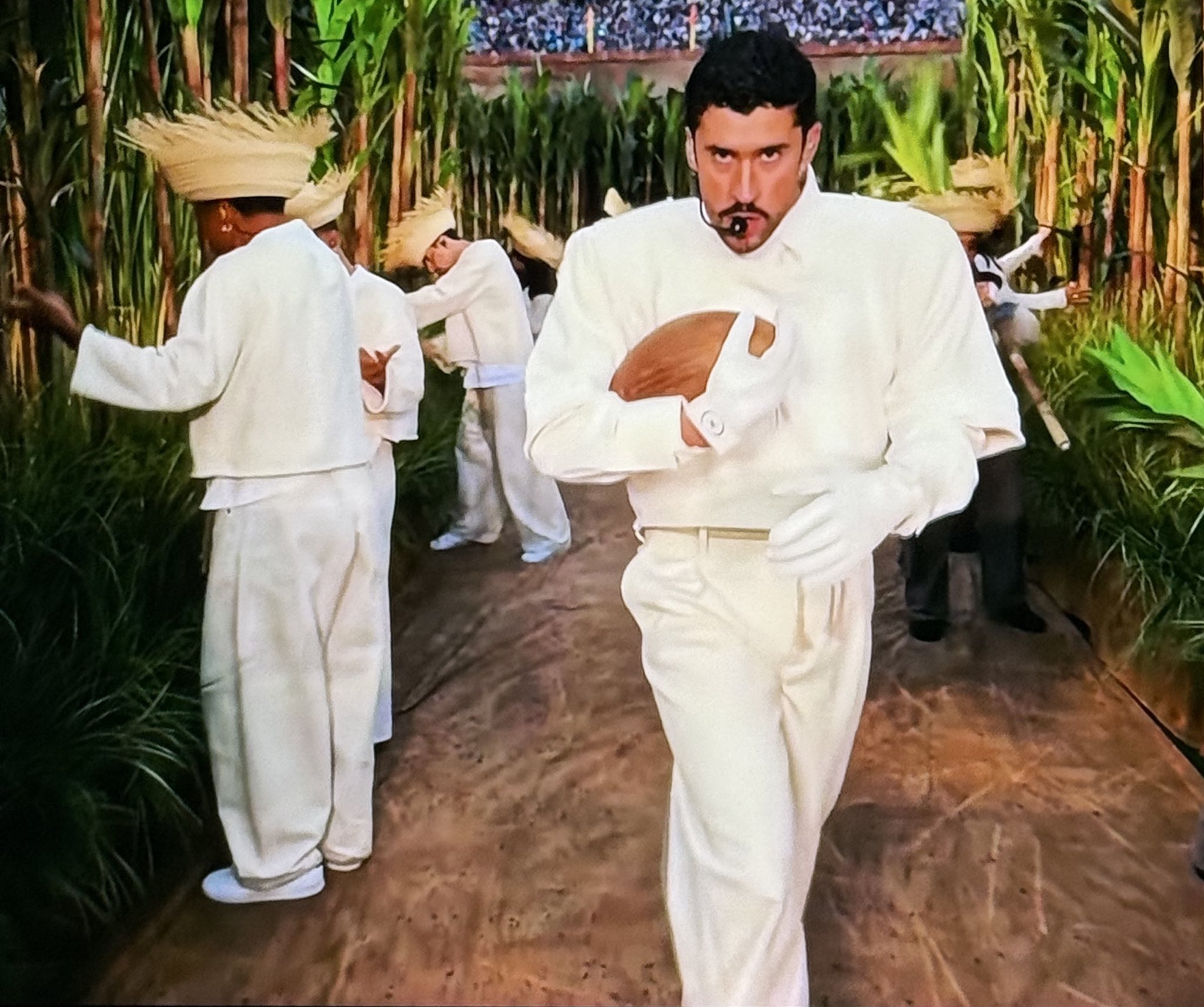 Bad Bunny Rushjng Blank Meme Template