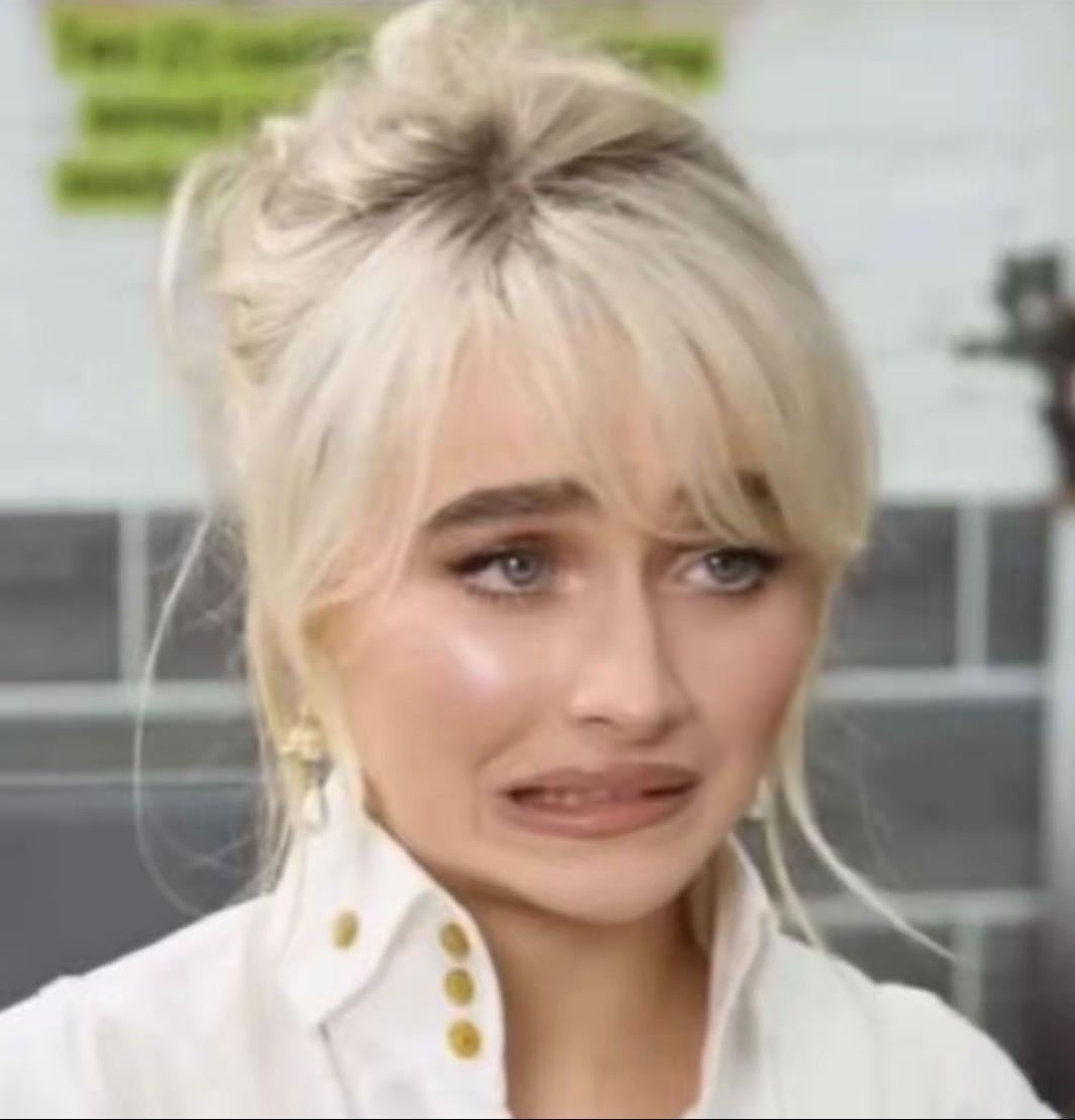 Sabrina Carpenter Cringe Blank Meme Template