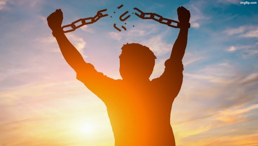 I FINALLY BEAT MY FIRST 10 STAR GD LEVEL | image tagged in breaking chains | made w/ Imgflip meme maker