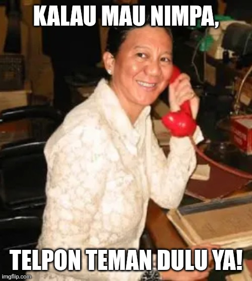KALAU MAU NIMPA, TELPON TEMAN DULU YA! | image tagged in memes,phone,rings | made w/ Imgflip meme maker