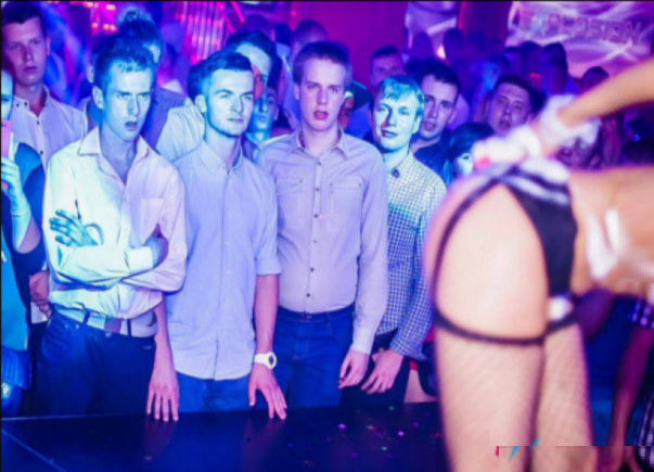 Informatycy explosion Blank Meme Template