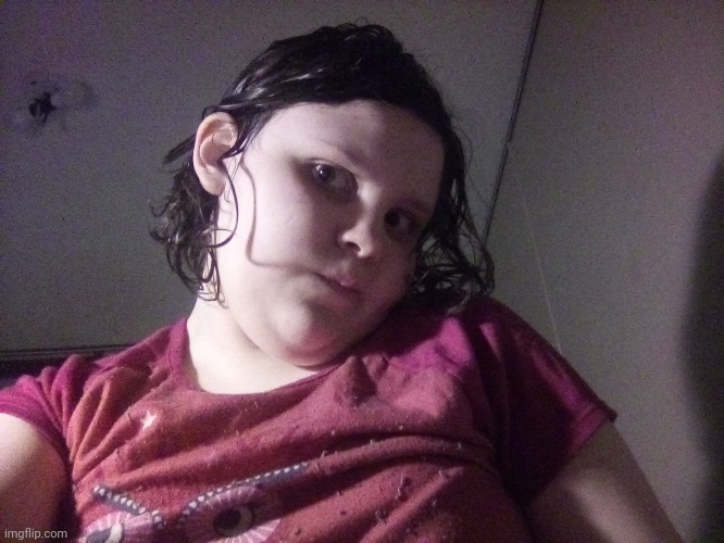 I promised you all a face reveal once I got 20,00 points, so Here you Gooooo! | image tagged in face reveal | made w/ Imgflip meme maker