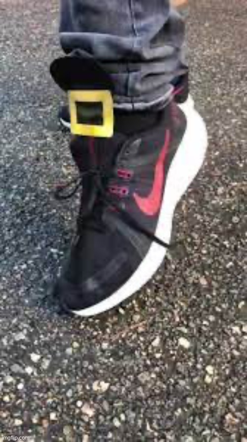 Buckle my shoe | image tagged in buckle my shoe | made w/ Imgflip meme maker