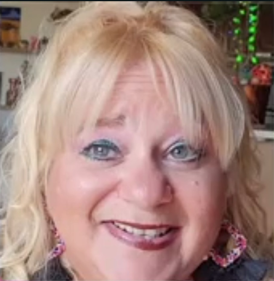 Kelly Krull nick@nite Blank Meme Template