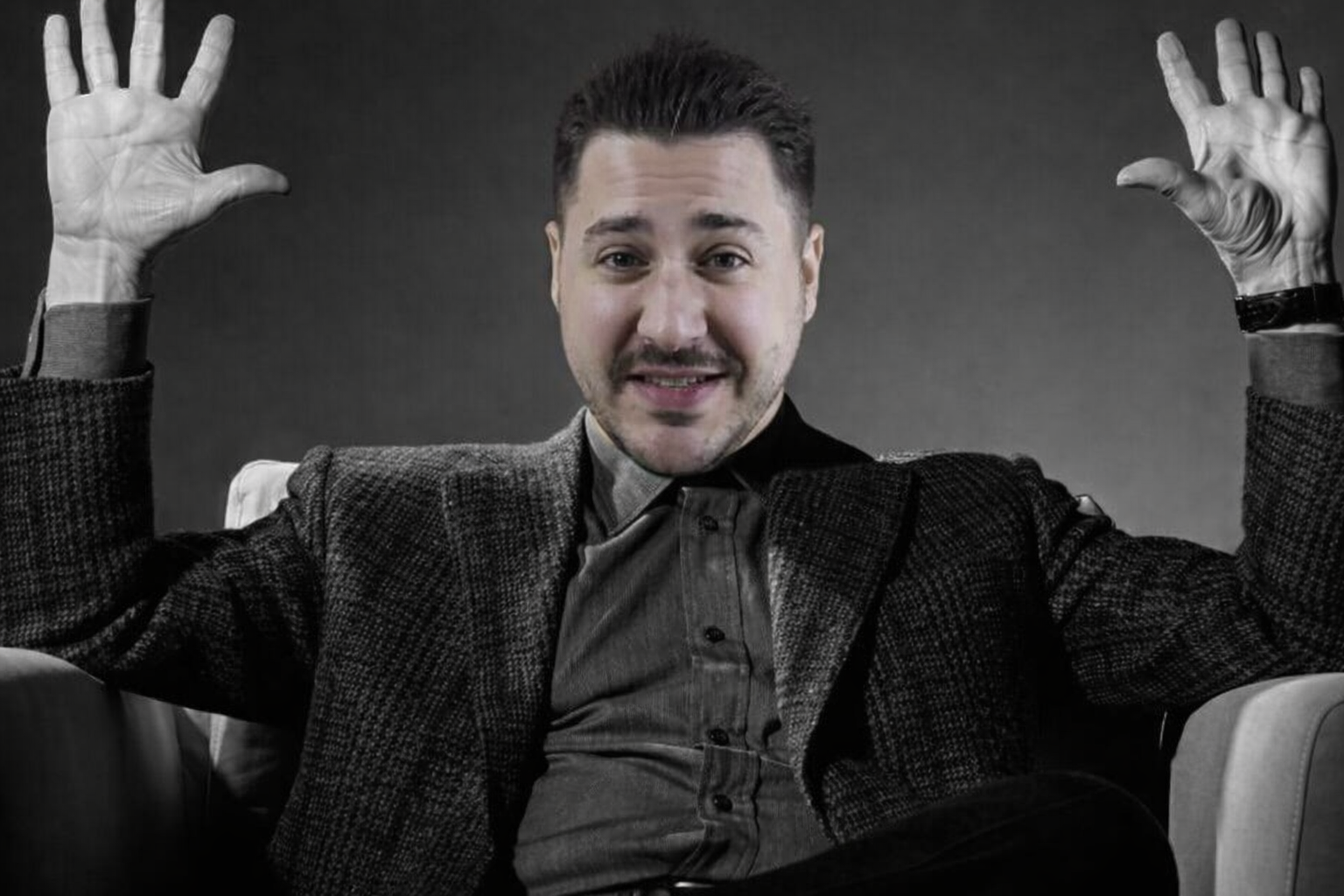 LeonTV Blank Meme Template