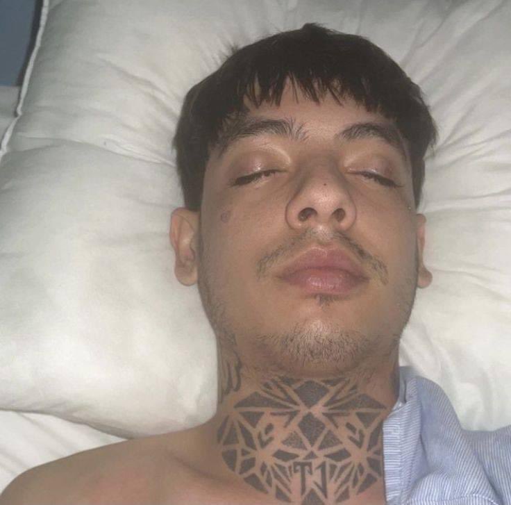 Hector Mendieta Blank Meme Template