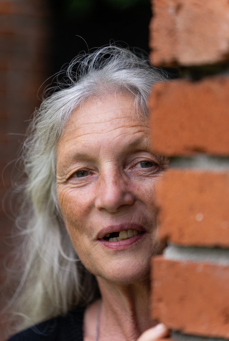 Legina Lionfish hiding wall dirty JPP Blank Meme Template