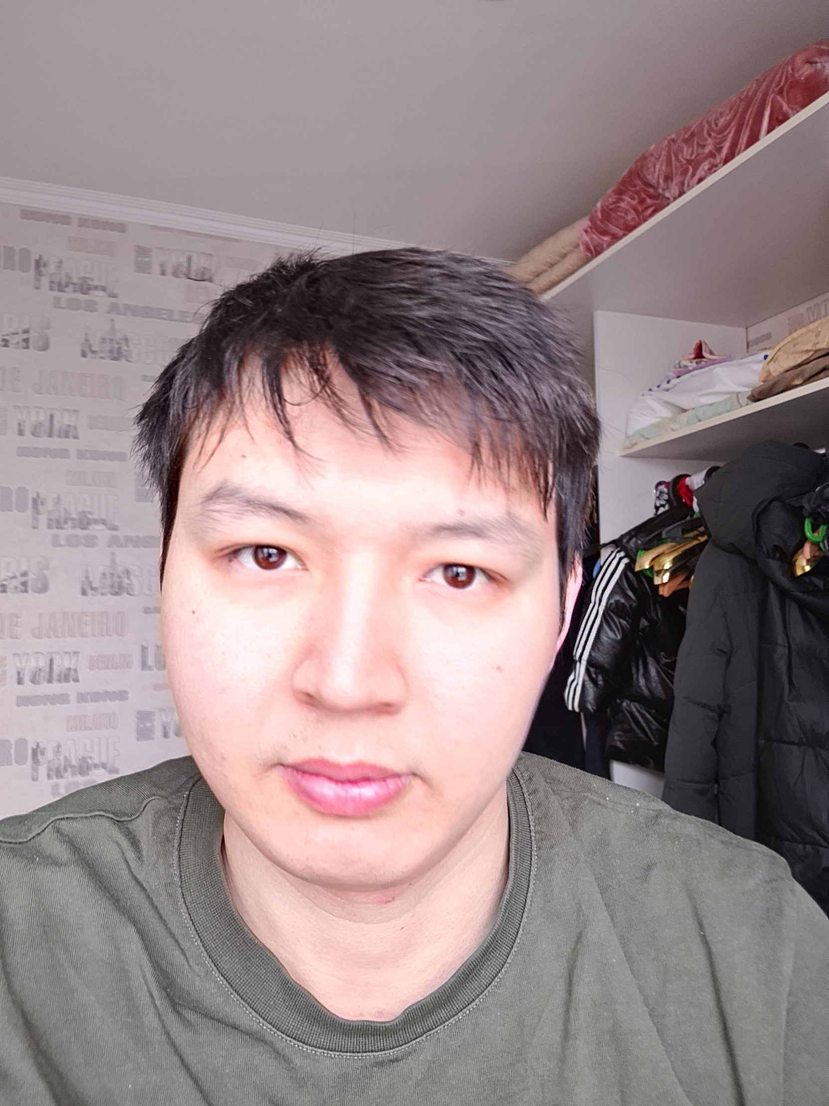 Est Blank Meme Template